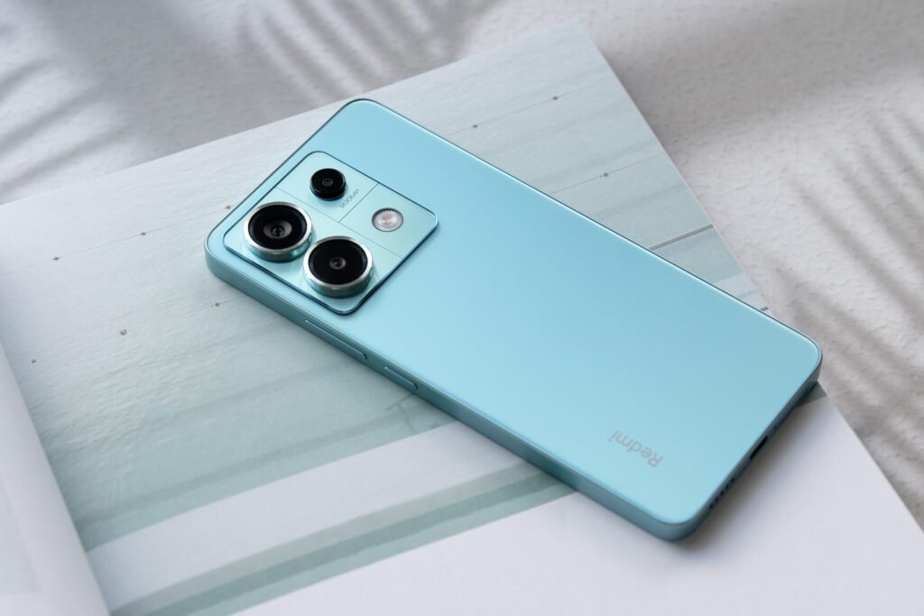 
Redmi-Note-13-Pro-the clutter