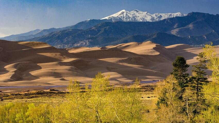 Great Sand Dunes National Park, Colorado-the clutter