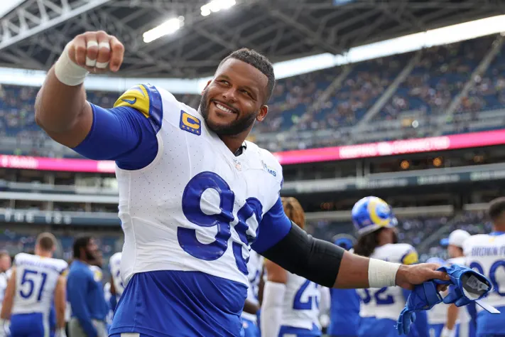 Rams-Star-Aaron-Donald-the clutter