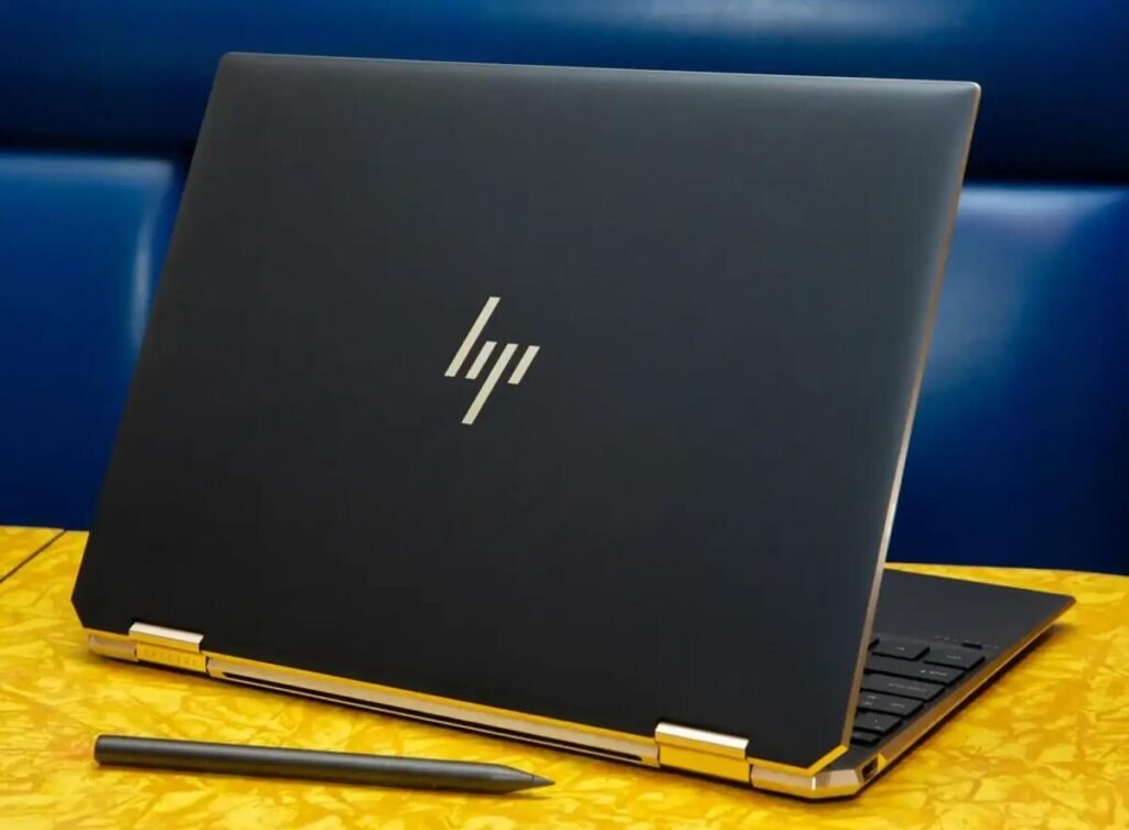 hp-spectre-x360 14-the clutter