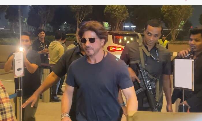 Shah Rukh Khan-the clutter